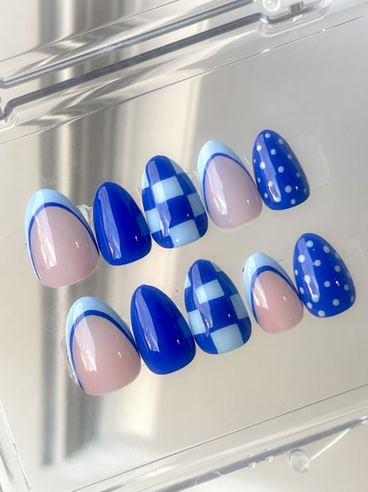 Nickie | Custom Press-on Nail set