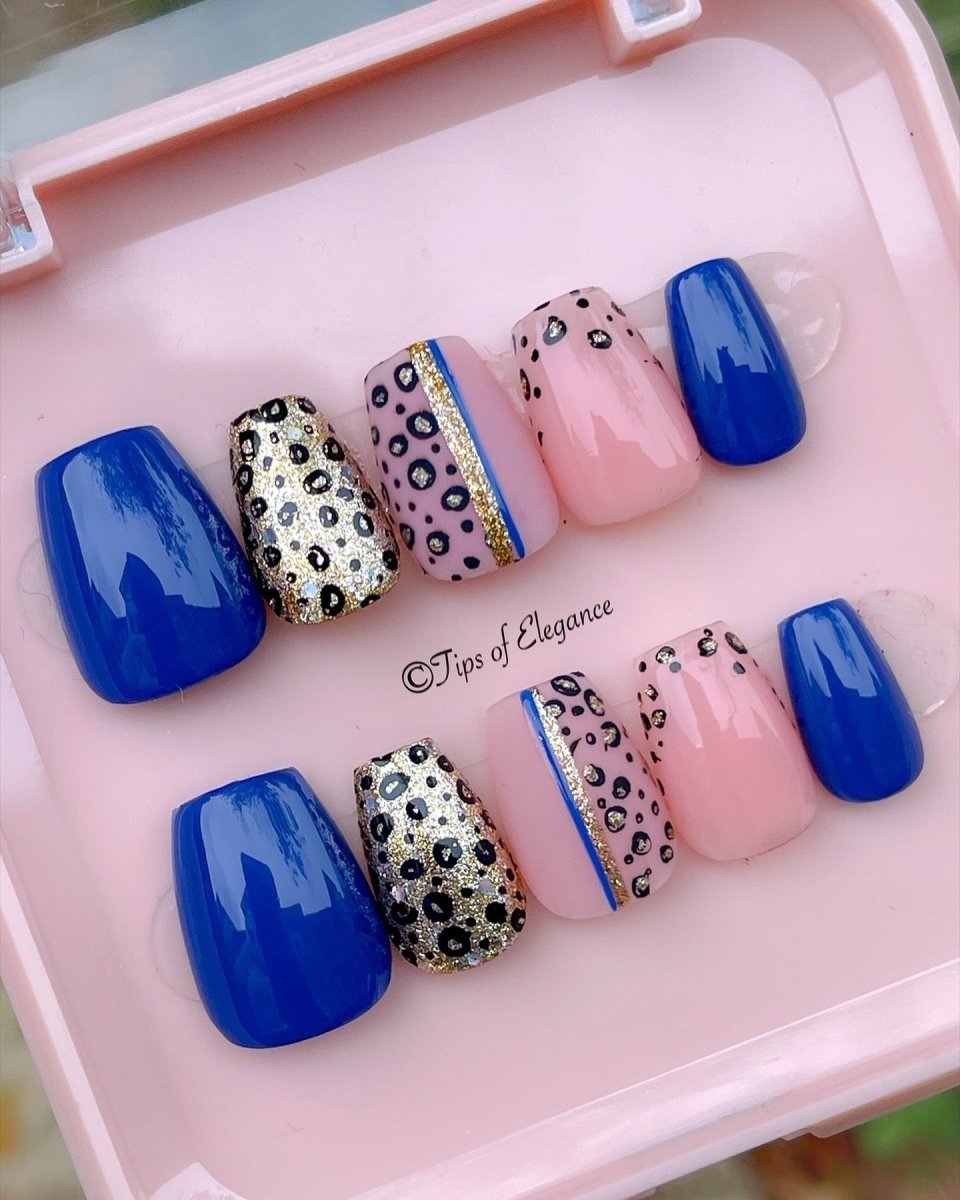 Beautiful Woman | Pre-Designed Custom Press-on Nail Set