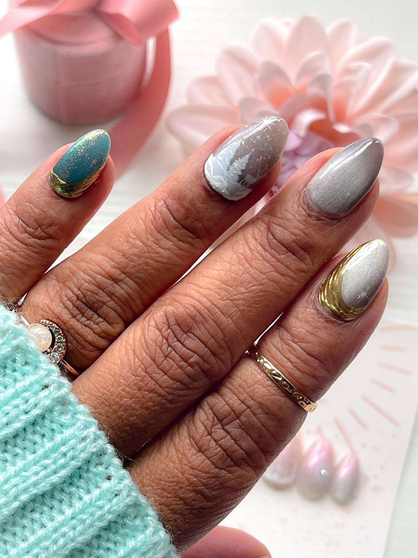 Winter At Night | Christmas | Pre-Design Press-on Nails